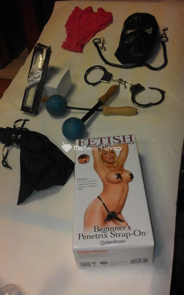 mistress macerata