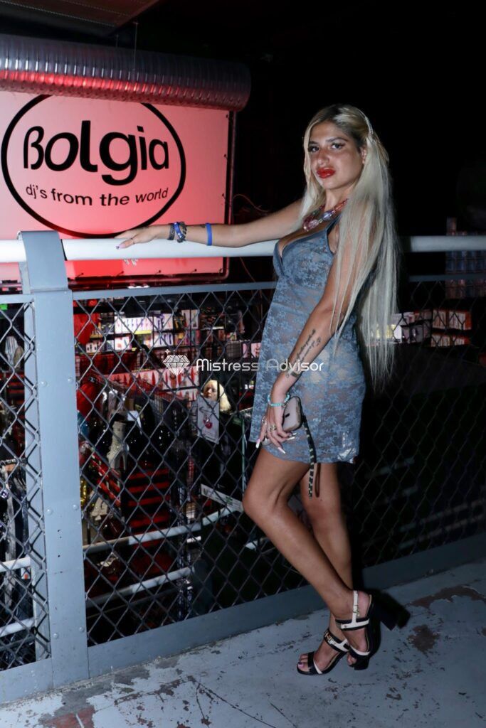 Miss Aurora Gavillucci