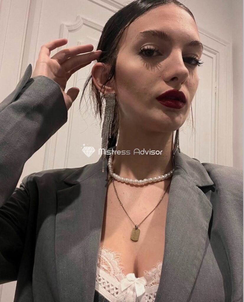 Mistress Maddi Roma